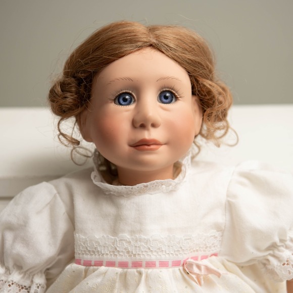 Lee Middleton Other - Lee Middleton Original Doll Life-Like Toddler Girl Doll 90s Vintage CottageCore